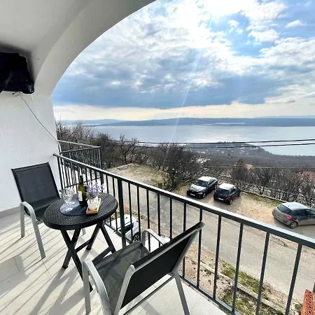 Appartement In 42941